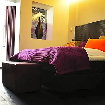 Hotel No13