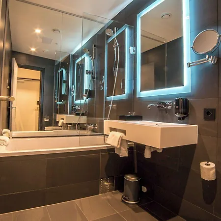 No13 Hotel 4*