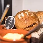 No13 Готель