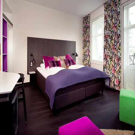No13 Hotel 4*