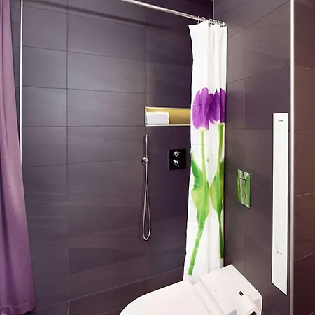 No13 Ξενοδοχείο 4*