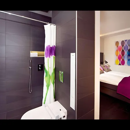 No13 Hotel 4*